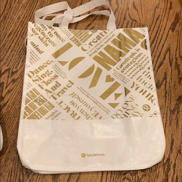 Lot of 3 Special Edition Lululemon tote bags - Picture 3 of 3